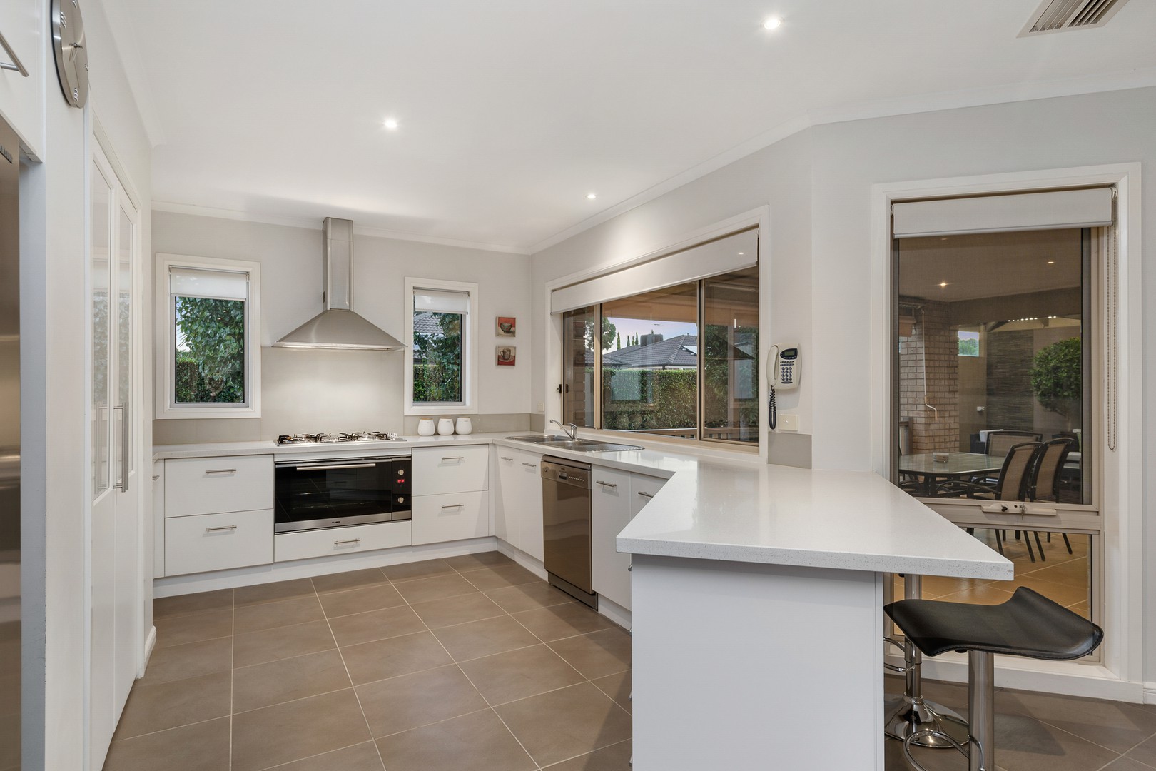 2 Margaret Place, Taylors Hill, VIC 3037, Taylors Hill - Thumbnail 5