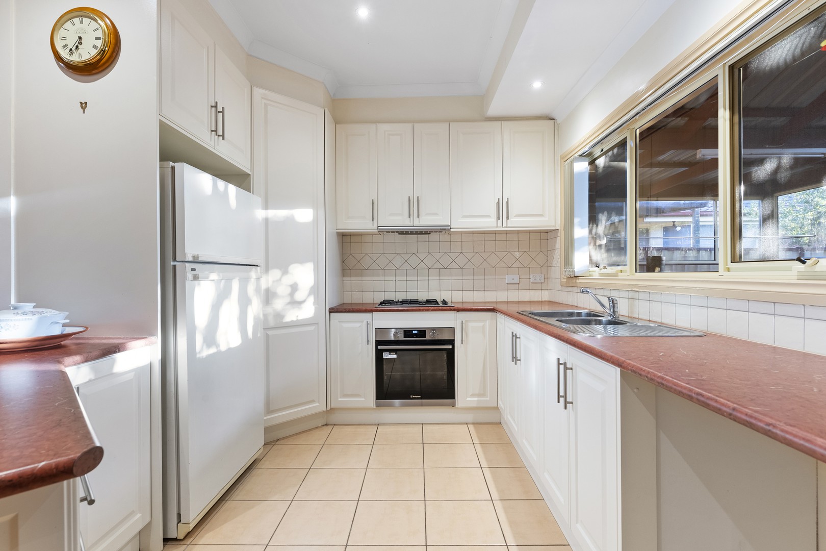 2 Marner Avenue, Hillside, VIC 3037, Hillside - Thumbnail 3