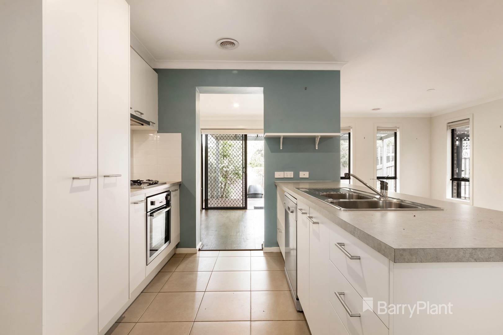 2 Marot Way, Mernda, VIC 3754 - Thumbnail 2 - 10/03/2022