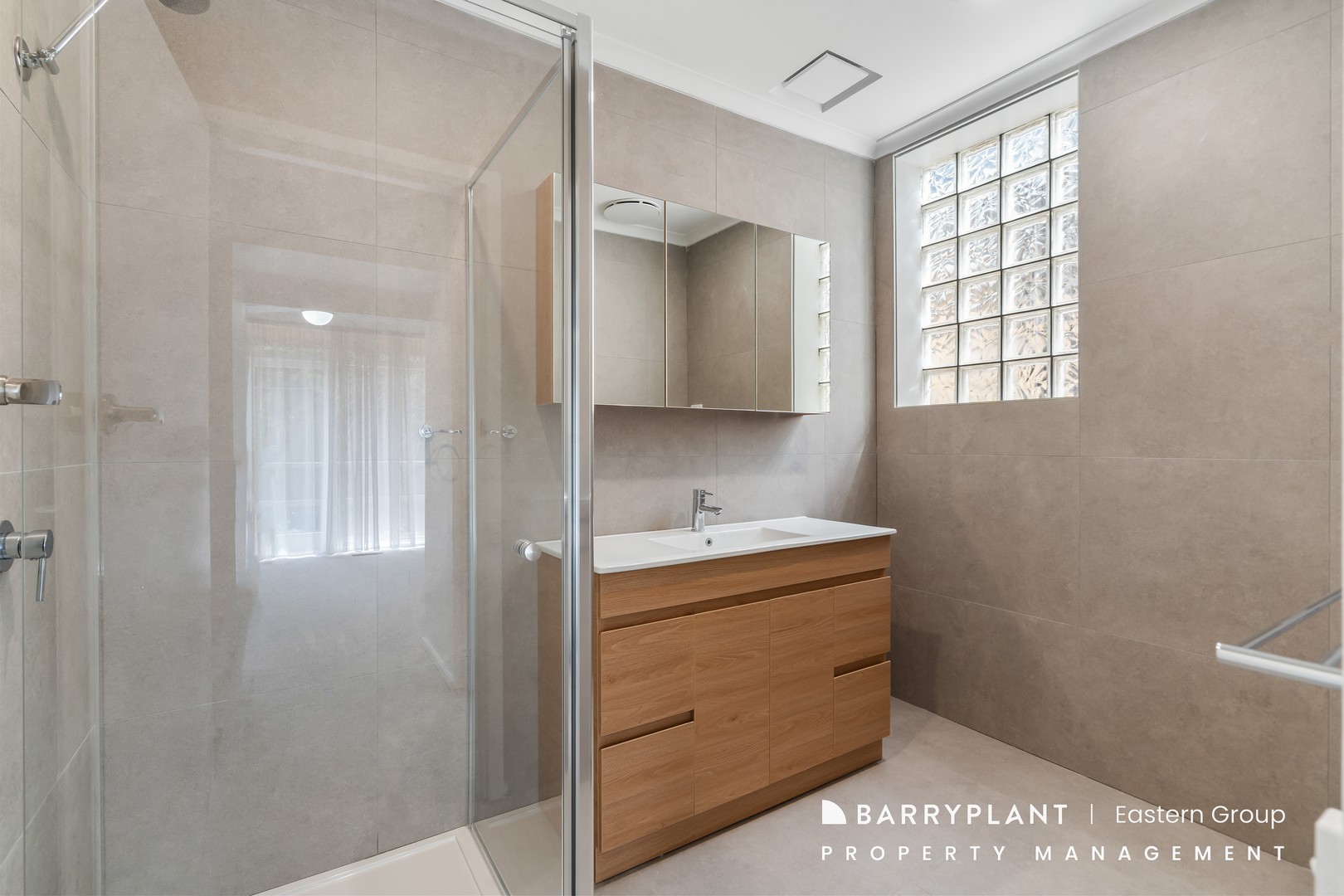 2 Mayfair Avenue, Templestowe Lower, VIC 3107, Templestowe Lower - Thumbnail 5