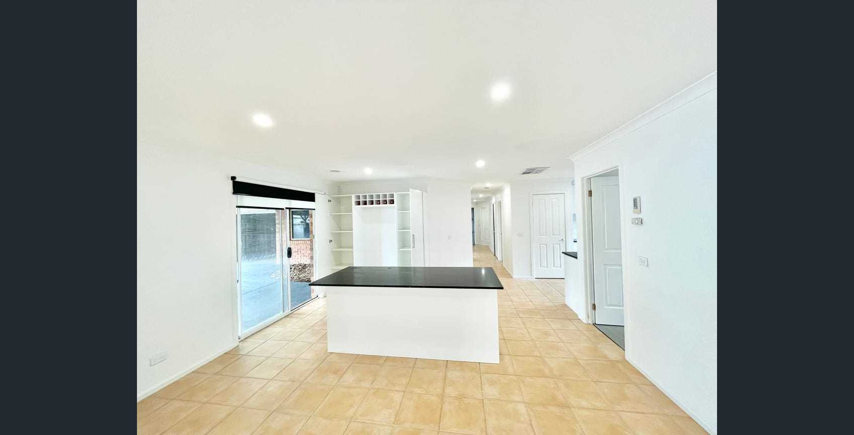 2 Meehan Street, Cairnlea, VIC 3023 - Thumbnail 2 - 27/02/2025