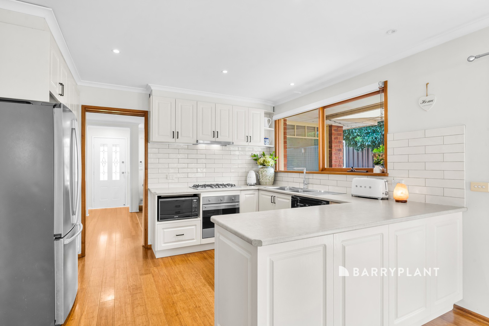 2 Melaleuca Court, Berwick, VIC 3806, Berwick - Thumbnail 3