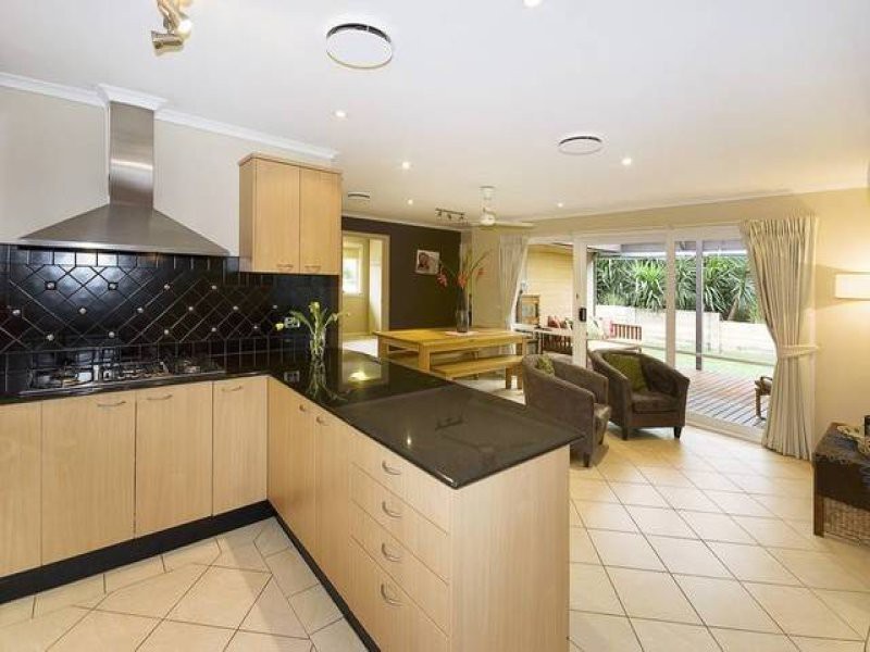 2 Michael Court, Berwick, VIC 3806, Berwick - Thumbnail 4