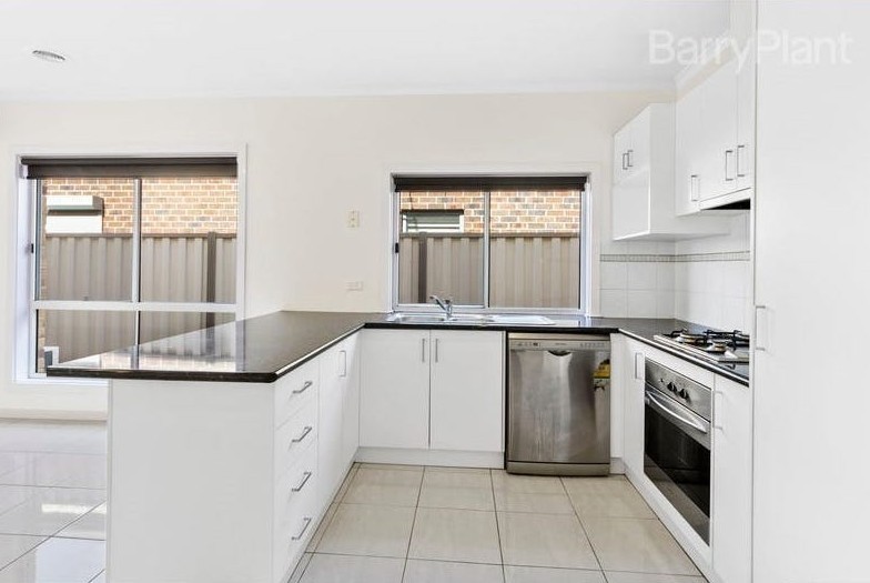 2 Mikayla Court, Burnside Heights, VIC 3023 - Thumbnail 2 - 06/11/2025