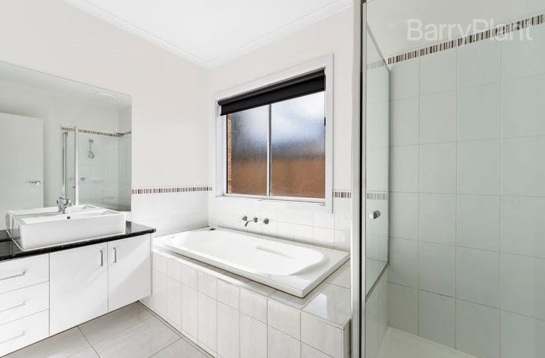 2 Mikayla Court, Burnside Heights, VIC 3023, Burnside Heights - Thumbnail 5