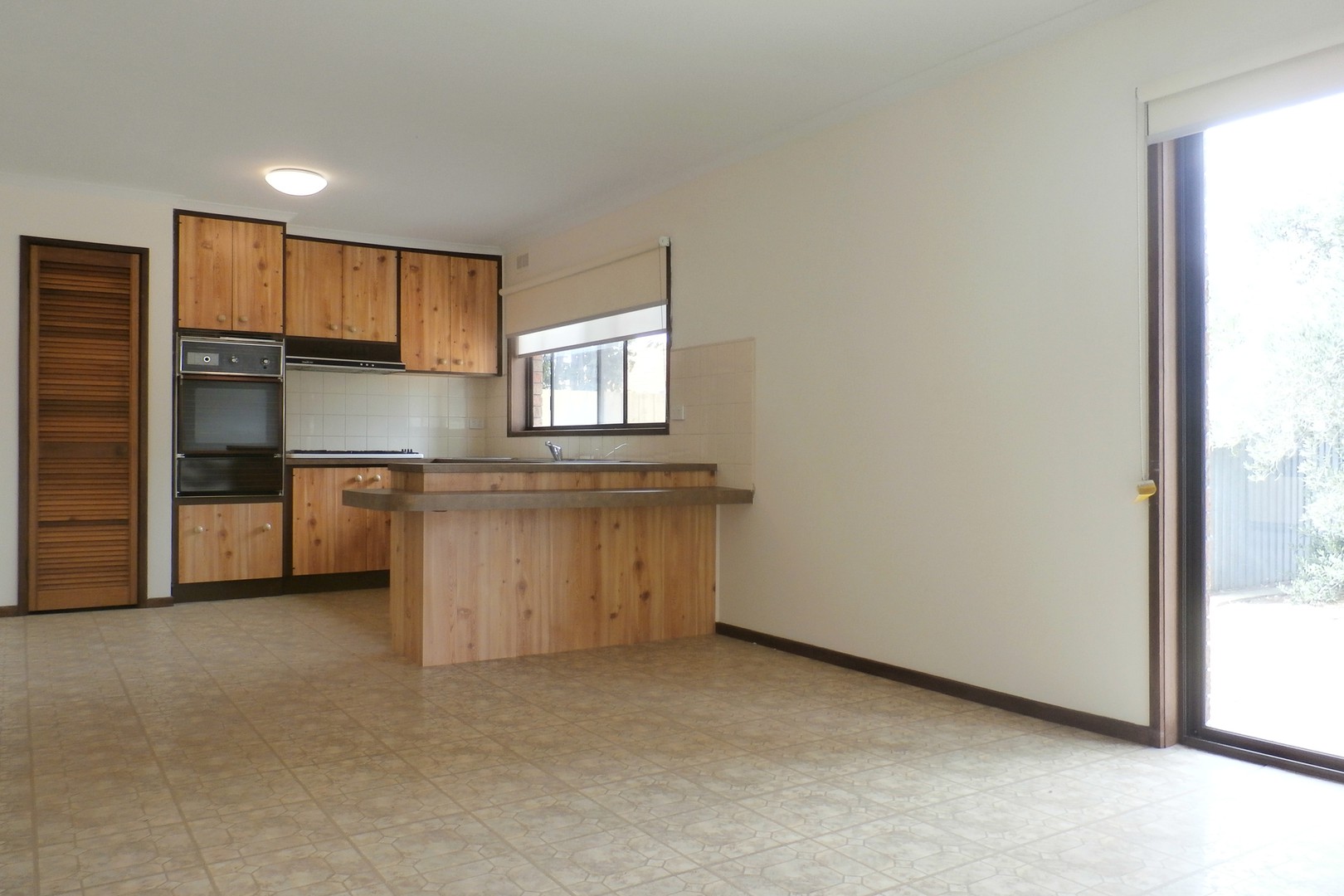 2 Miller Street, Coburg, VIC 3058, Coburg - Thumbnail 4