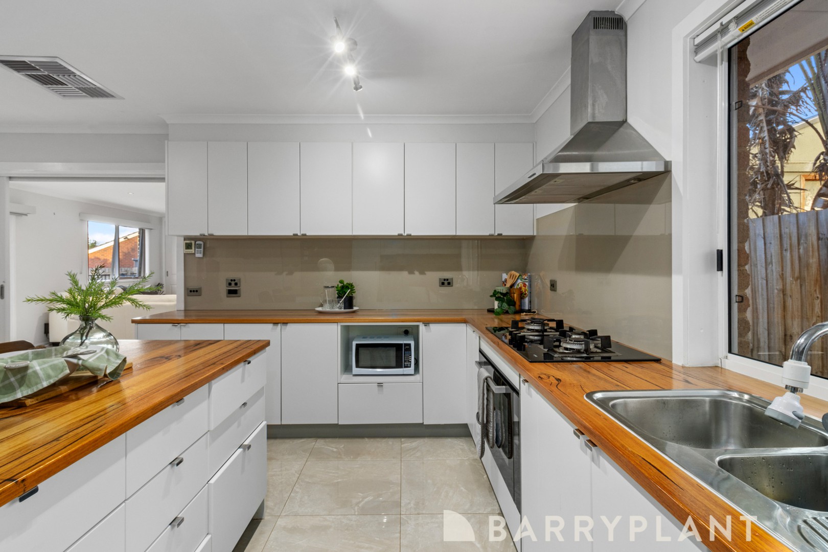 2 Mistletoe Close, Knoxfield, VIC 3180, Knoxfield - Thumbnail 4