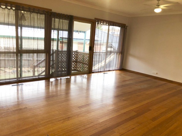 2 Mollineux Way, Roxburgh Park, VIC 3064, Roxburgh Park - Thumbnail 3