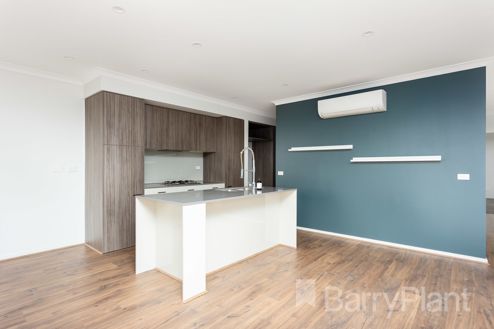 2 Mosholu Way, Point Cook, VIC 3030, Point Cook - Thumbnail 2