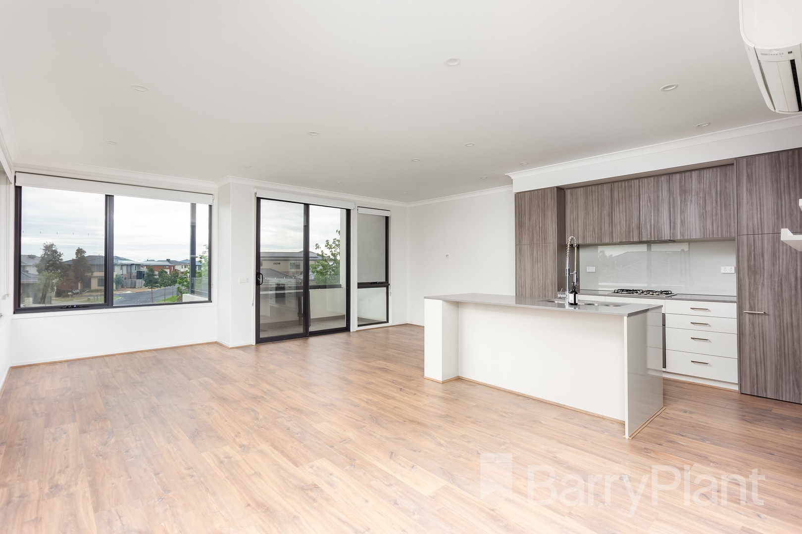 2 Mosholu Way, Point Cook, VIC 3030, Point Cook - Thumbnail 7