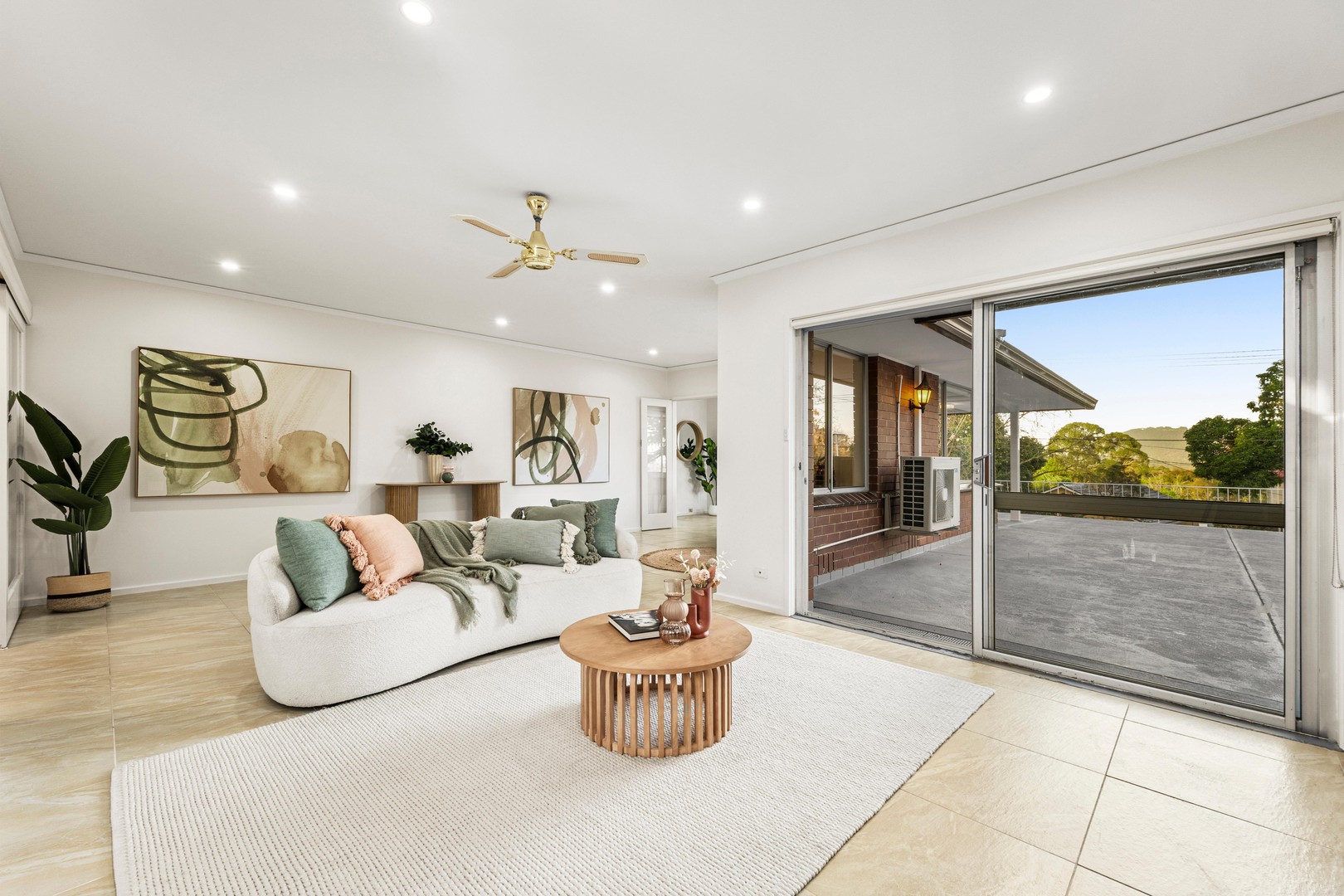 2 Mountain View Road, Heathmont, VIC 3135 - Thumbnail 2 - 11/09/2025