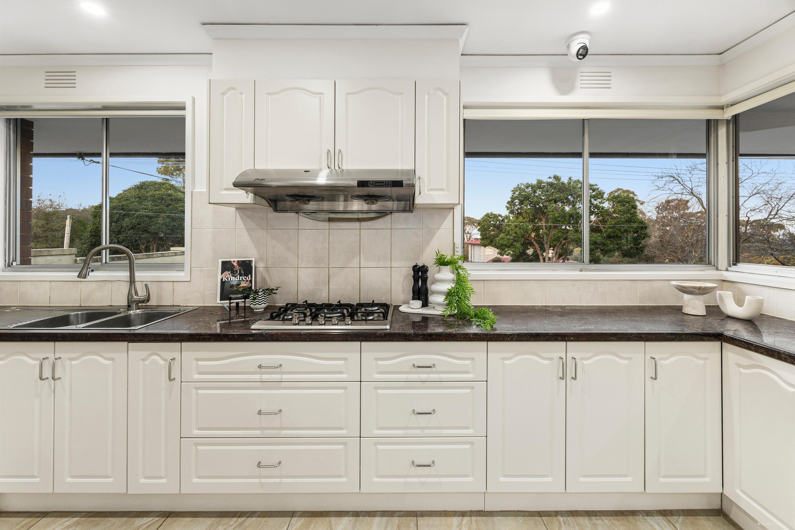 2 Mountain View Road, Heathmont, VIC 3135, Heathmont - Thumbnail 3