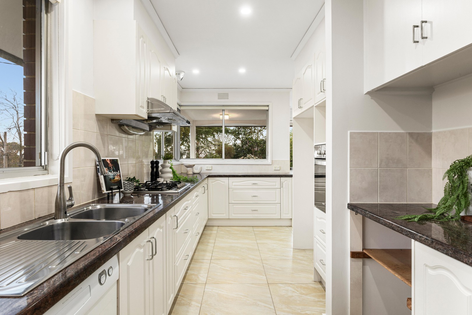 2 Mountain View Road, Heathmont, VIC 3135, Heathmont - Thumbnail 4