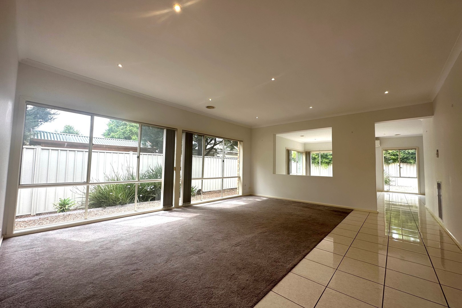 2 Muirhead Gardens, Caroline Springs, VIC 3023, Caroline Springs - Thumbnail 2