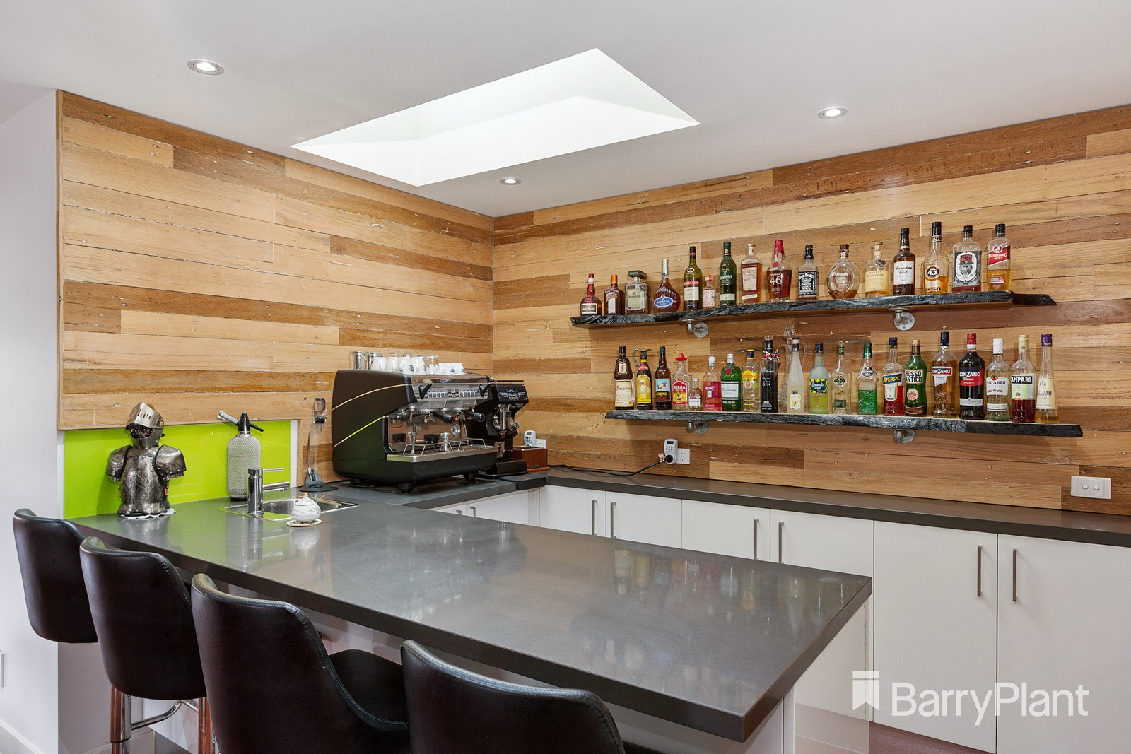 2 Narla CourtGlen Waverley, VIC 3150, Glen Waverley - Thumbnail 5