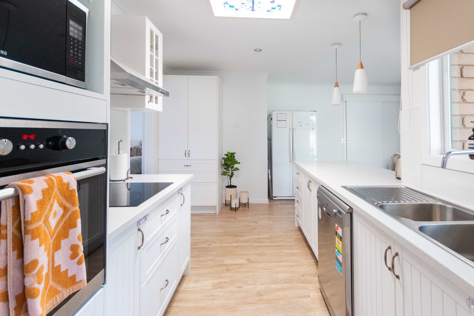 2 Nevana Close, Albanvale, VIC 3021, Albanvale - Thumbnail 2