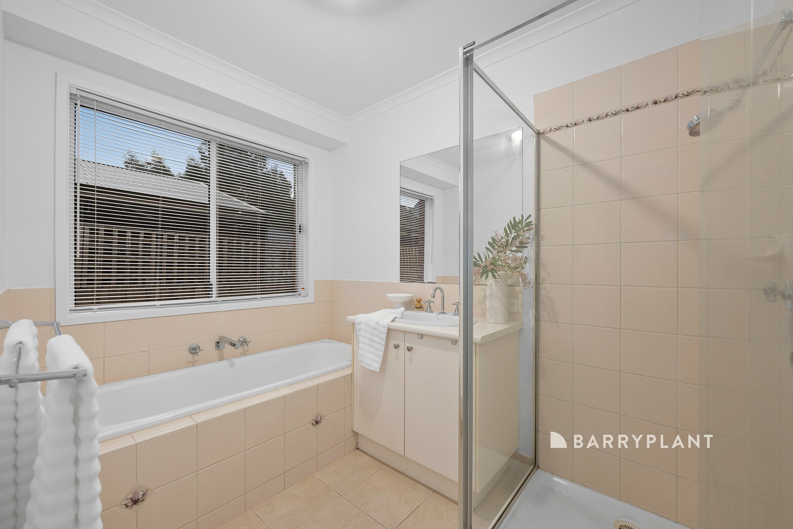 2 Nickell Court, Drouin, VIC 3818, Drouin - Thumbnail 3