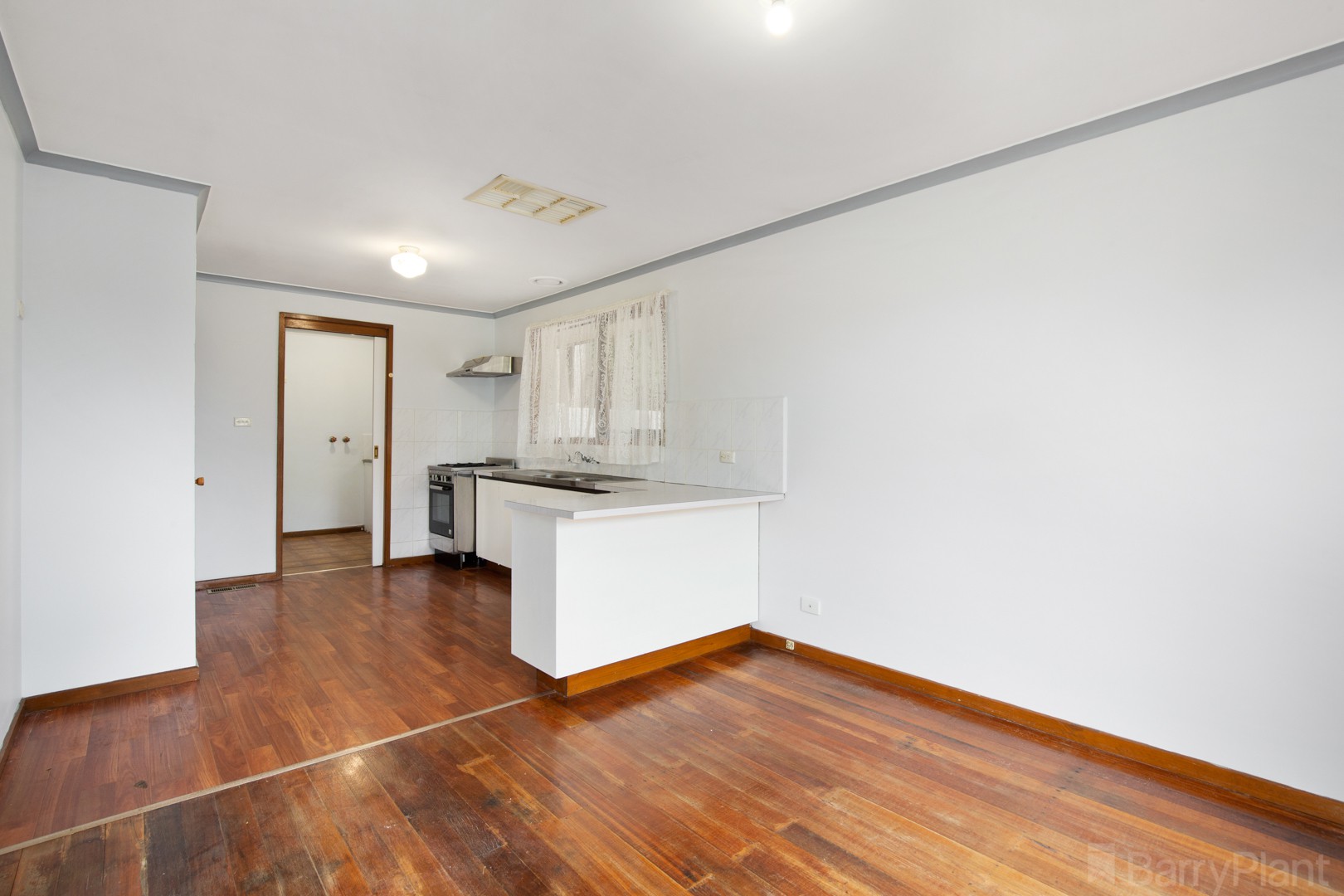 2 Norfolk Avenue, Ringwood, VIC 3134, Ringwood - Thumbnail 4
