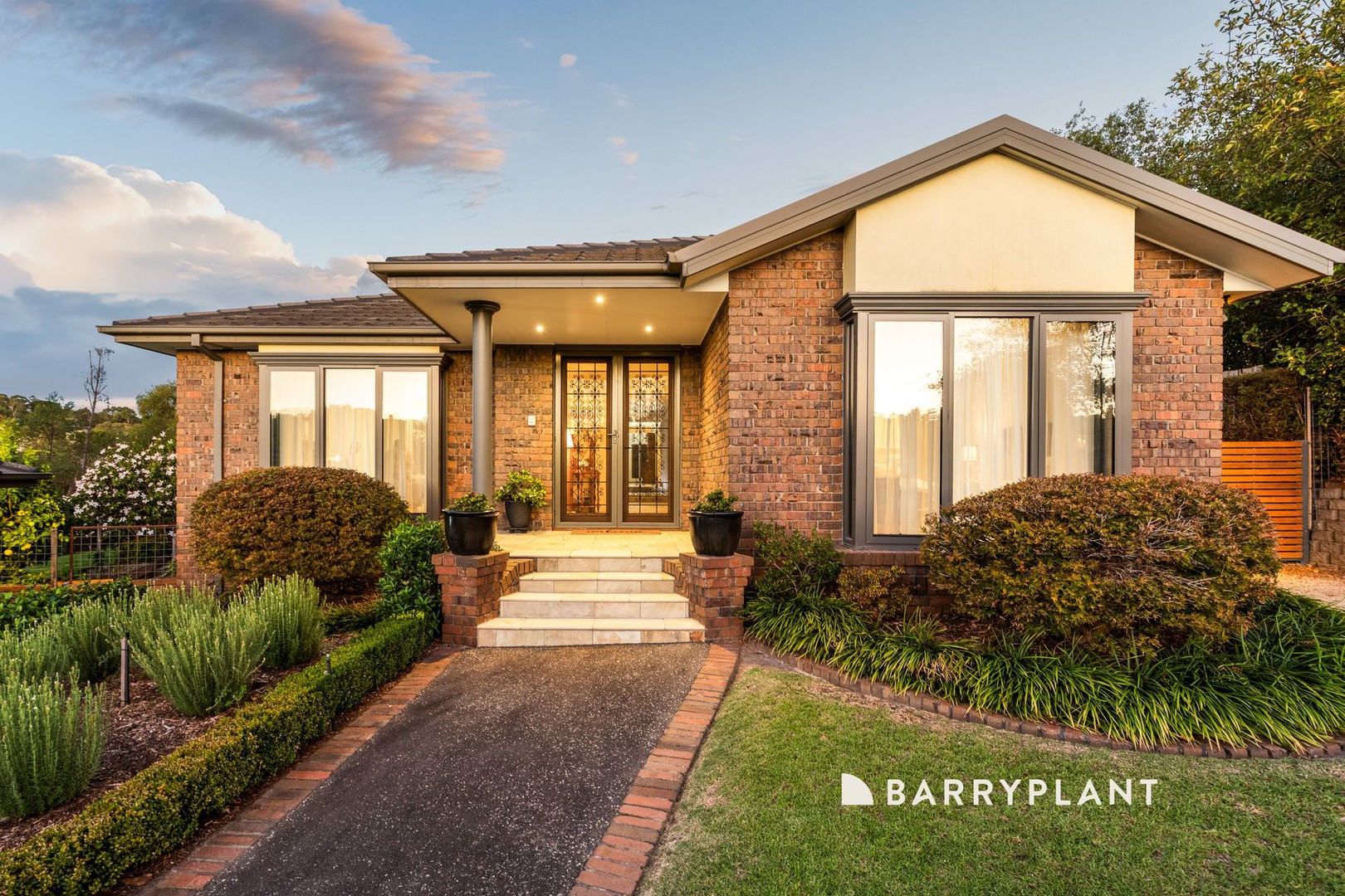 2 Oakridge Close, Lysterfield South, VIC 3156, Lysterfield South - Thumbnail 3