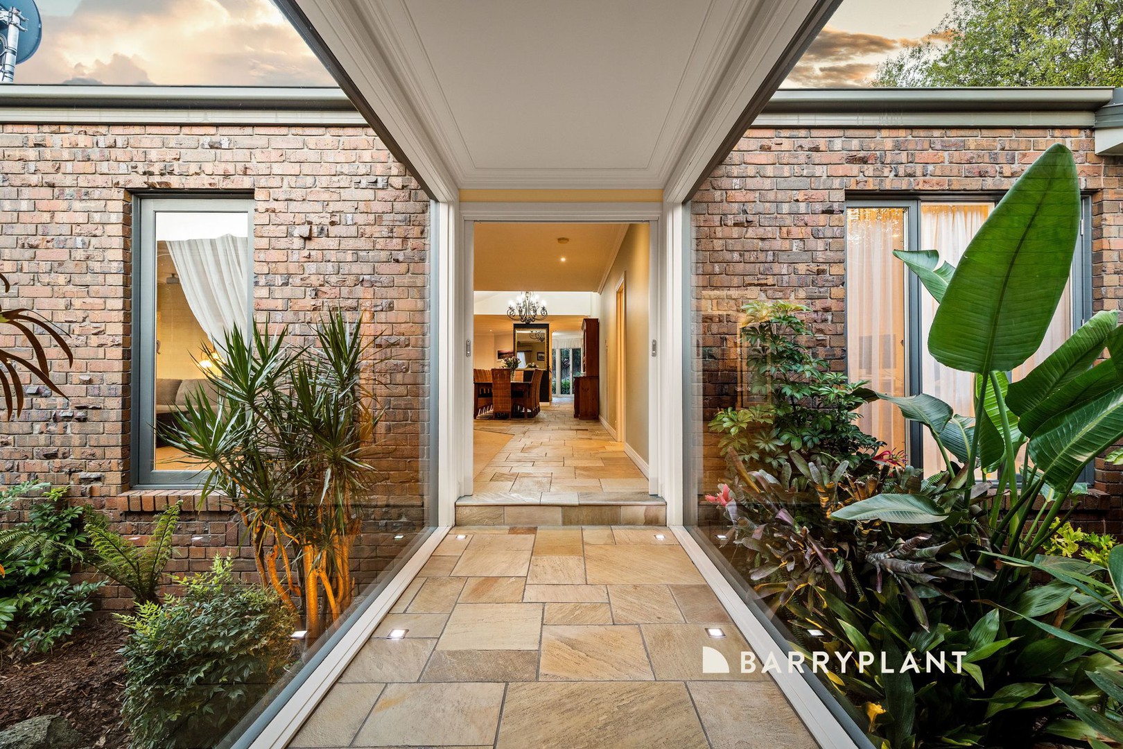 2 Oakridge Close, Lysterfield South, VIC 3156, Lysterfield South - Thumbnail 4