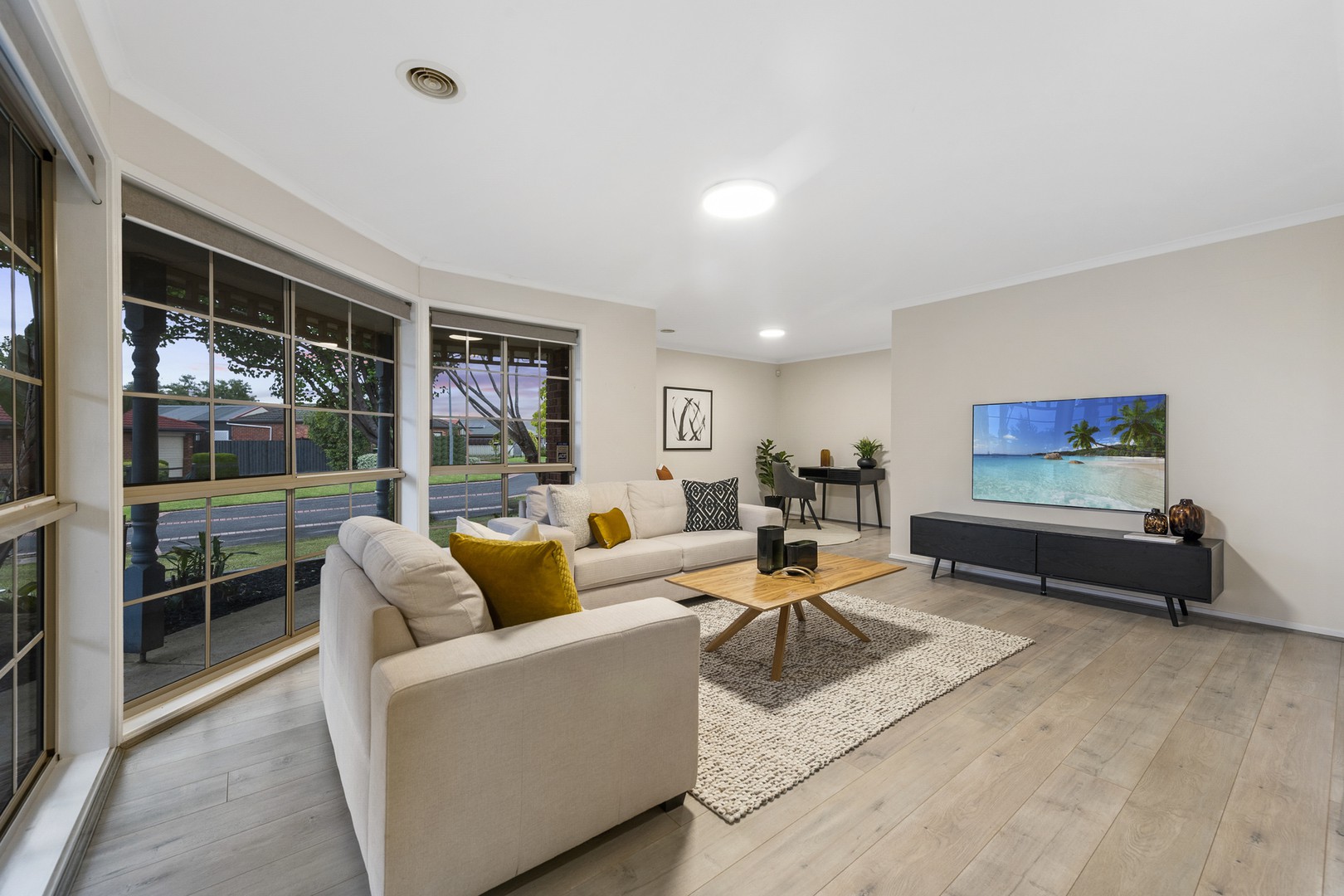 2 Oakwood Court, Hillside, VIC 3037, Hillside - Thumbnail 4