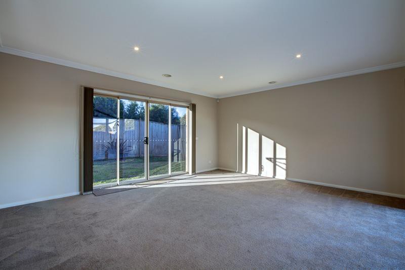 2 Ogle Way, Cranbourne North, VIC 3977, Cranbourne North - Thumbnail 7