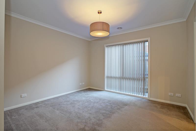 2 Ogle Way, Cranbourne North, VIC 3977, Cranbourne North - Thumbnail 8
