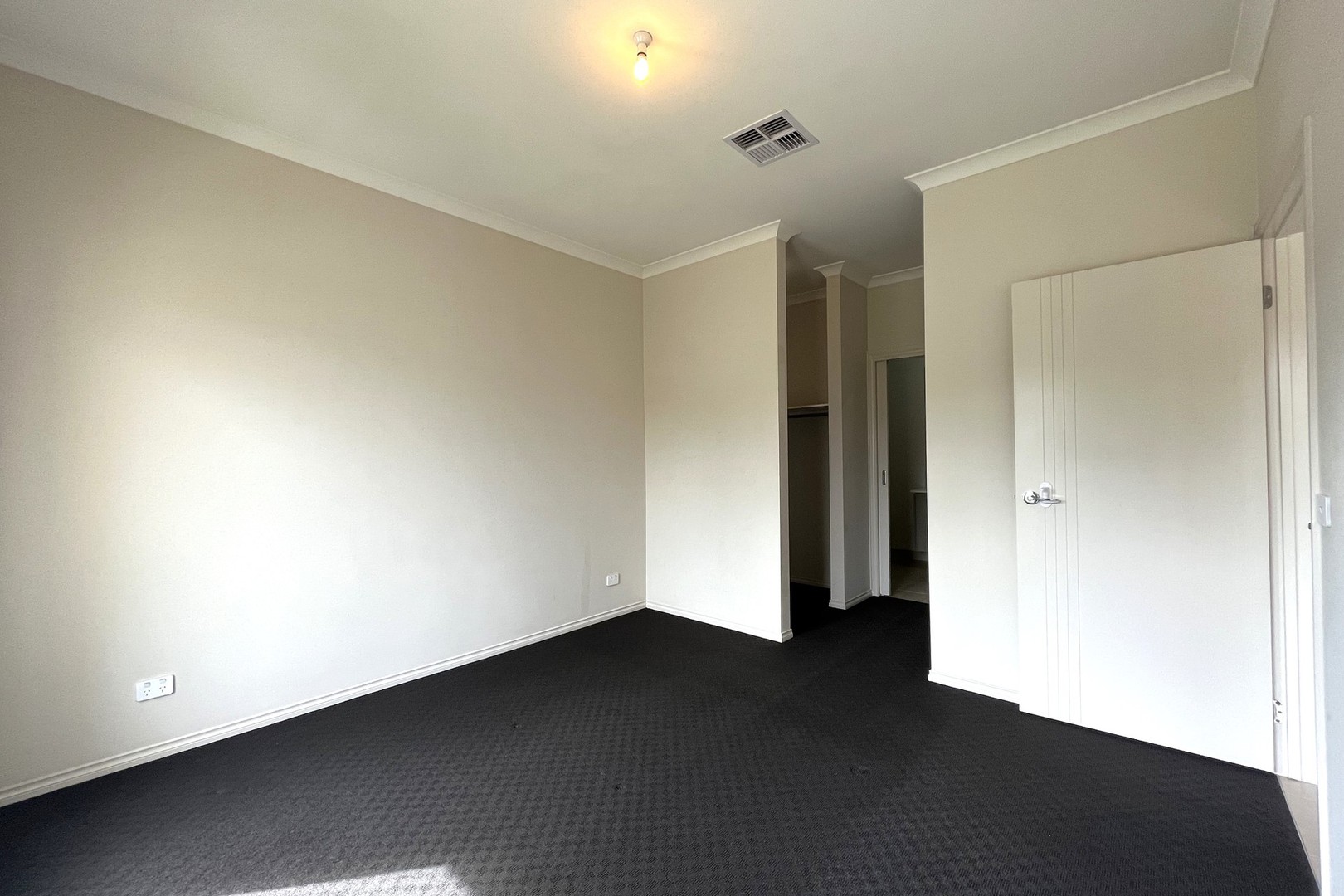 2 Orchard Court, Drouin, VIC 3818, Drouin - Thumbnail 6