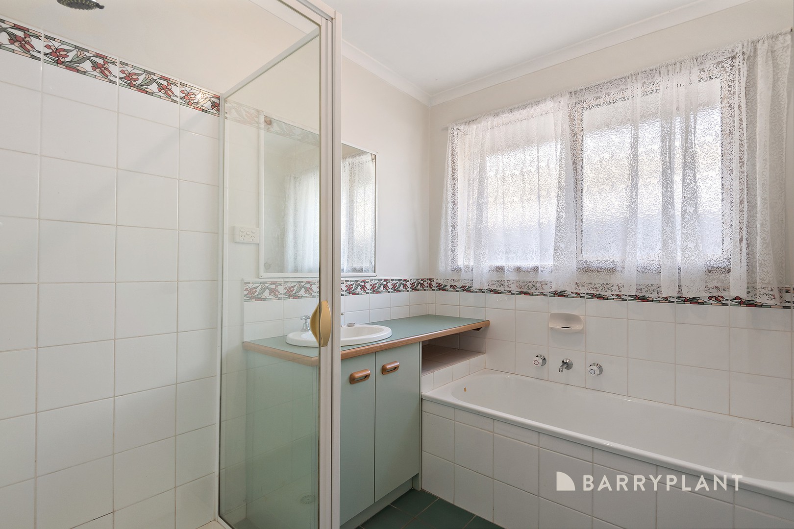 2 Paramount Way, Pakenham, VIC 3810, Pakenham - Thumbnail 7
