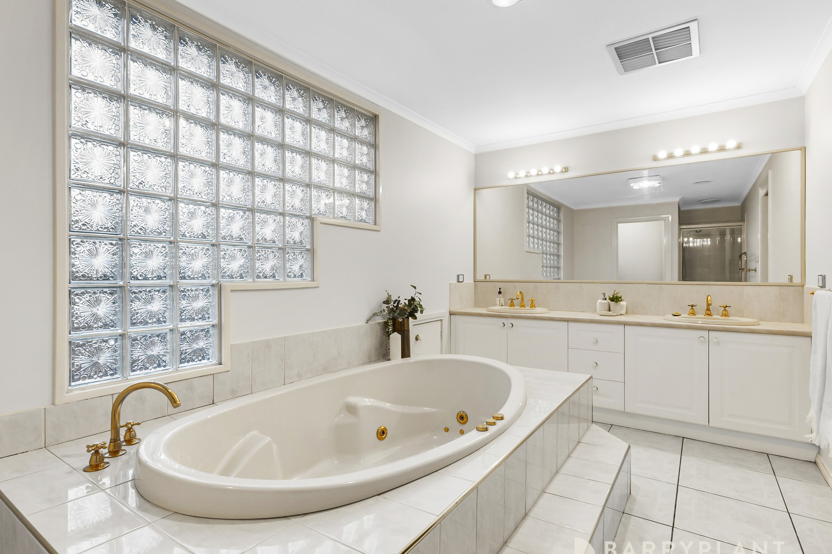 2 Parkhaven Way, Knoxfield, VIC 3180, Knoxfield - Thumbnail 6