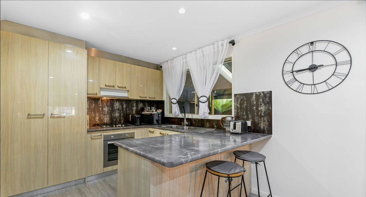 2 Parkside Mews, Cranbourne West, VIC 3977, Cranbourne West - Thumbnail 3