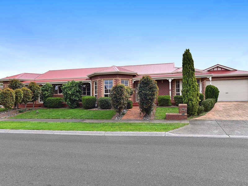 2 Pastoral Pl, Sydenham, VIC 3037 - Image - 03/06/2026