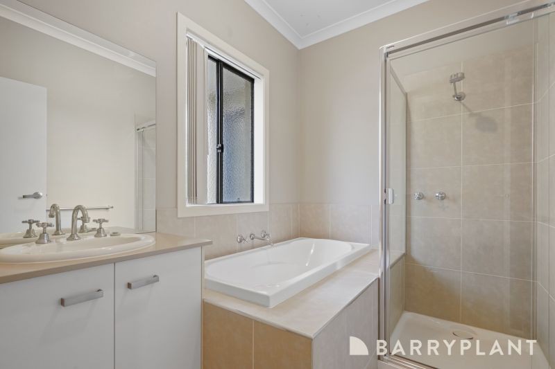 2 Penley Lane, Sandhurst, VIC 3977, Sandhurst - Thumbnail 6
