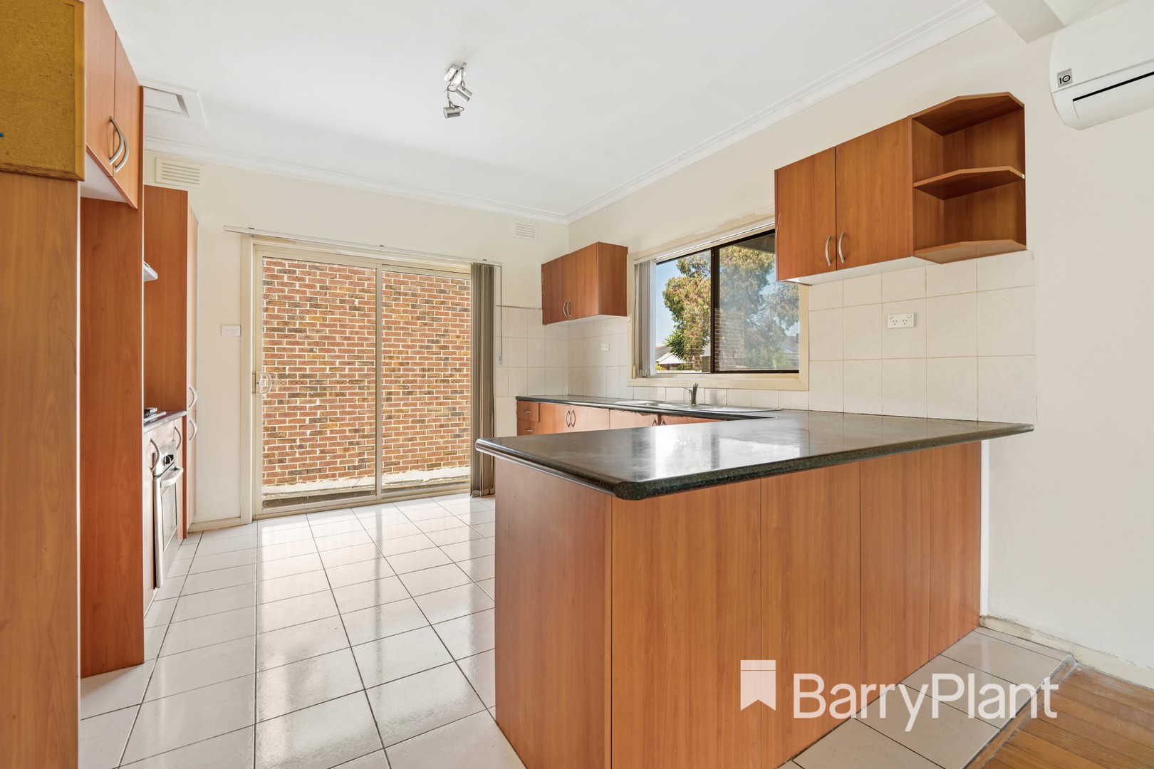 2 Pennell Avenue, St Albans, VIC 3021, St Albans - Thumbnail 7