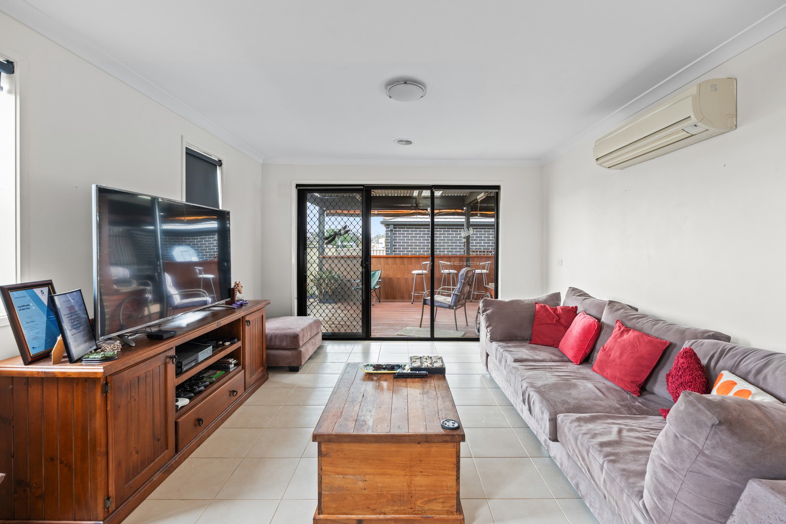 2 Peppermint Lane North, Melton, VIC 3337, Melton - Thumbnail 8