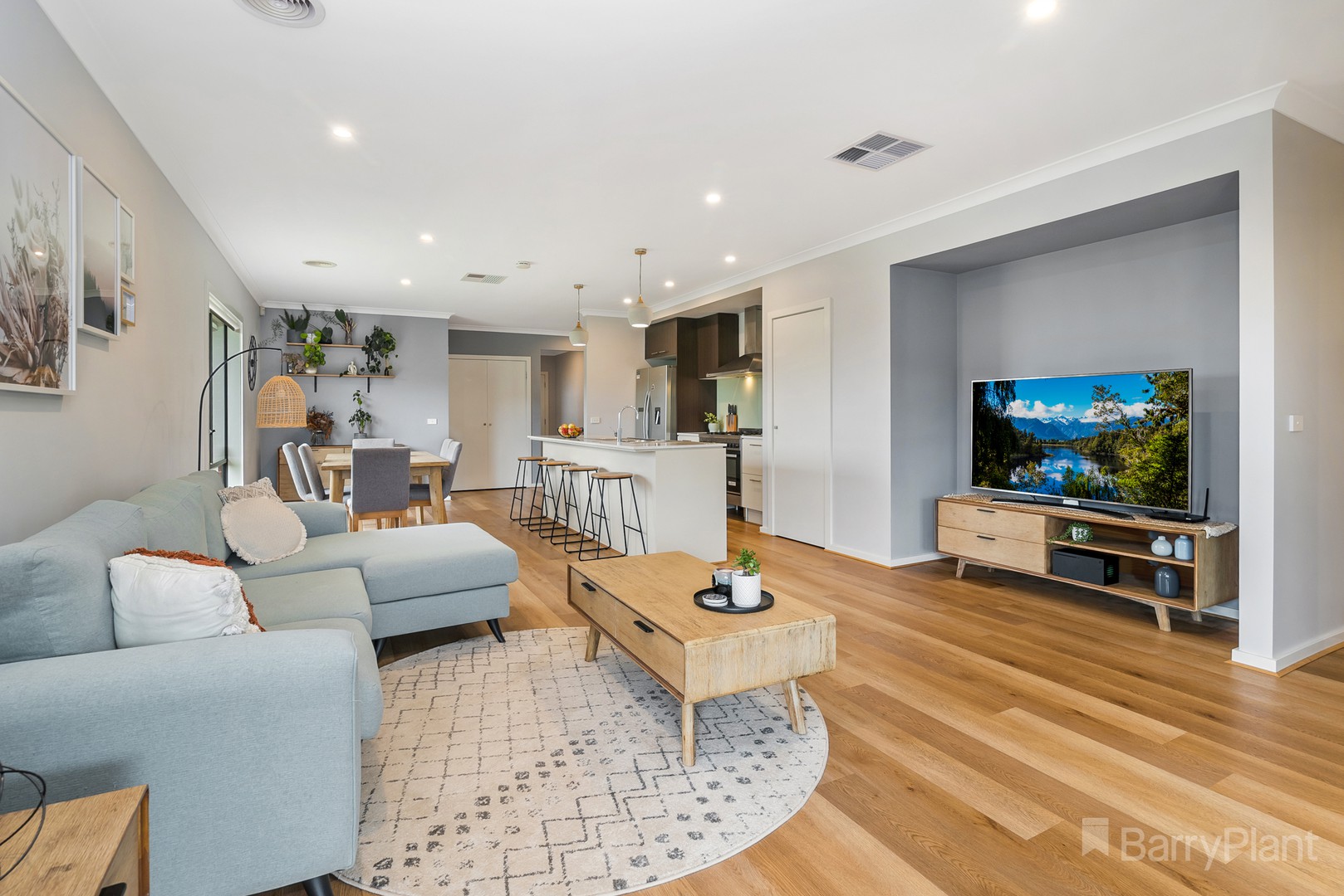 2 Periwinkle Crescent, Wallan, VIC 3756, Wallan - Thumbnail 5