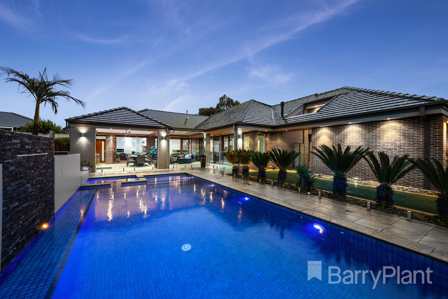 2 Plantago Court, Greensborough, VIC 3088, Greensborough - Thumbnail 2