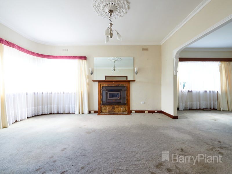 2 Poet Road, Bentleigh East, VIC 3165 - Thumbnail 1 - 04/04/2025