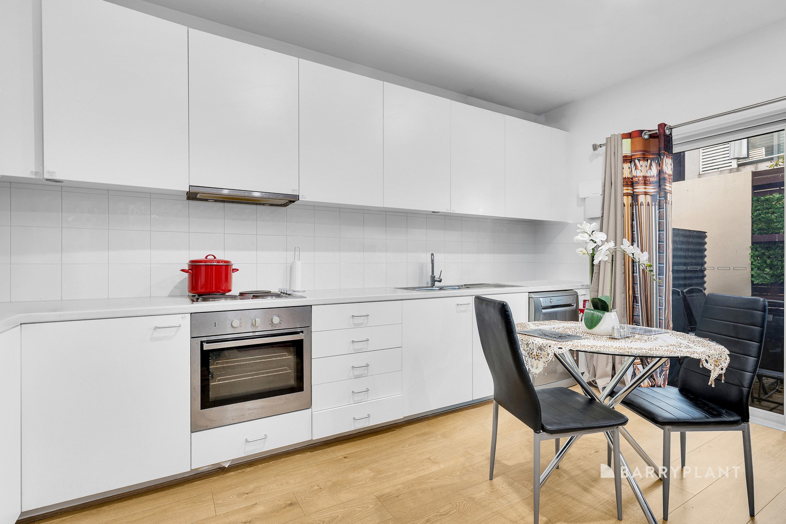 2 Poinsettia Court, Bundoora, VIC 3083, Bundoora - Thumbnail 3