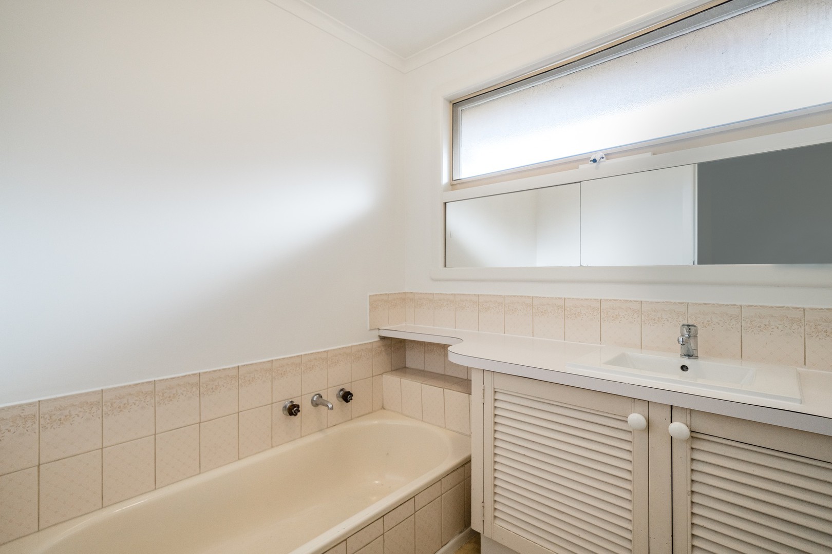 2 Polwarth Crescent, Belmont, VIC 3216, Belmont - Thumbnail 8