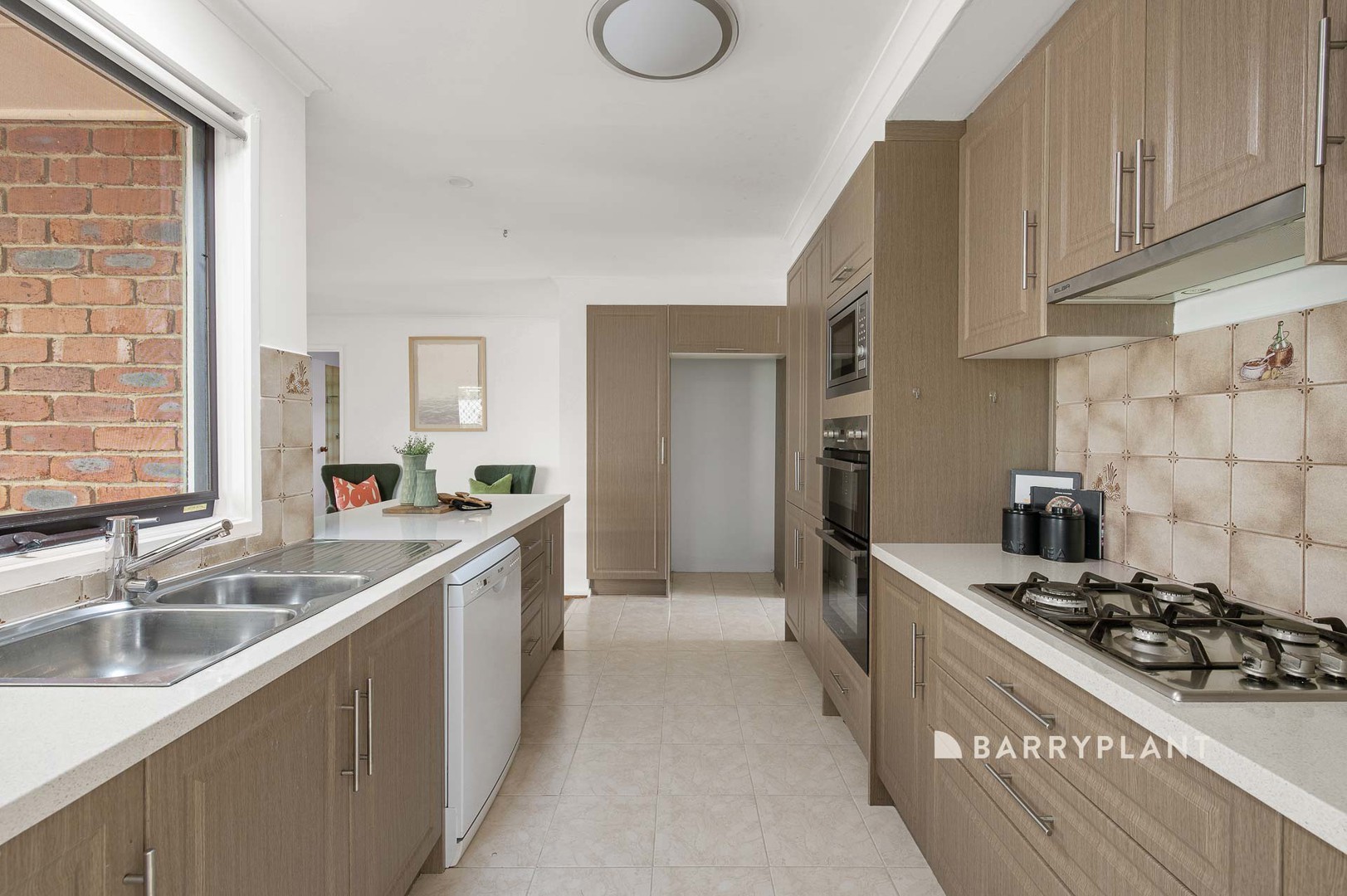 2 Poorinda Rise, Narre Warren, VIC 3805, Narre Warren - Thumbnail 6