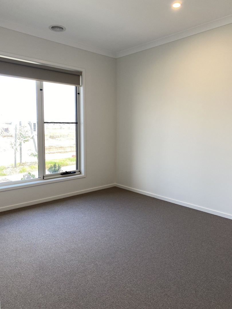 2 Queenscliff  Walk, Tarneit, VIC 3029, Tarneit - Thumbnail 6