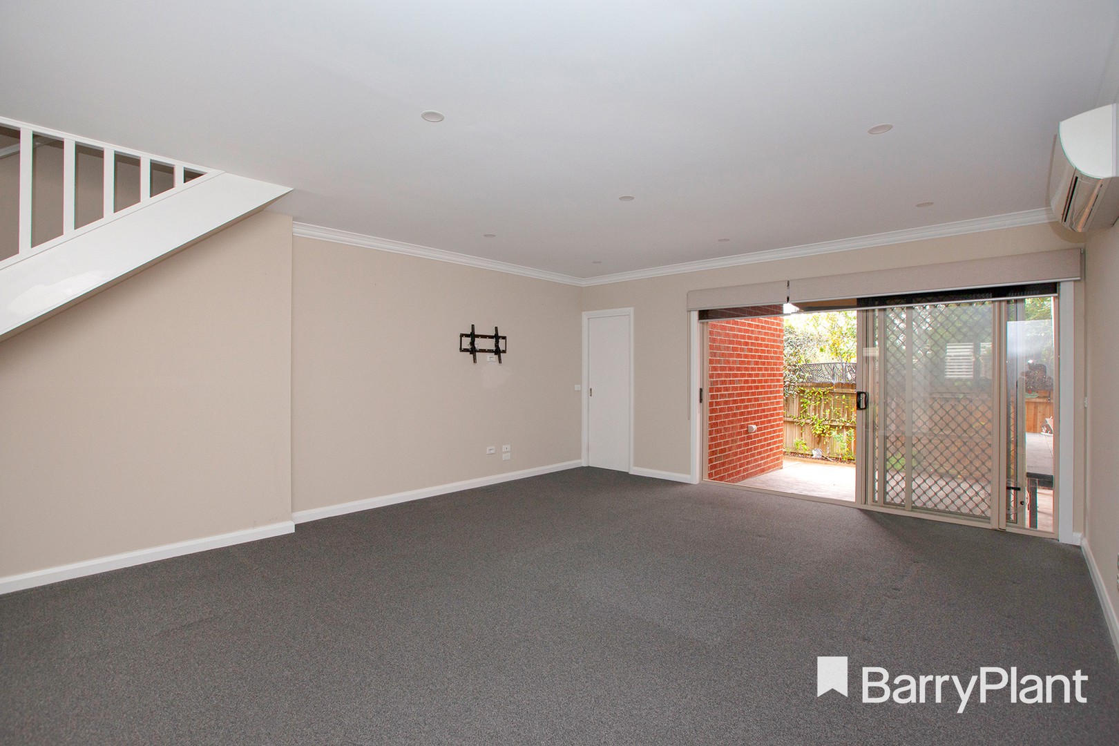 2 Raffaele Close, Lilydale, VIC 3140, Lilydale - Thumbnail 2