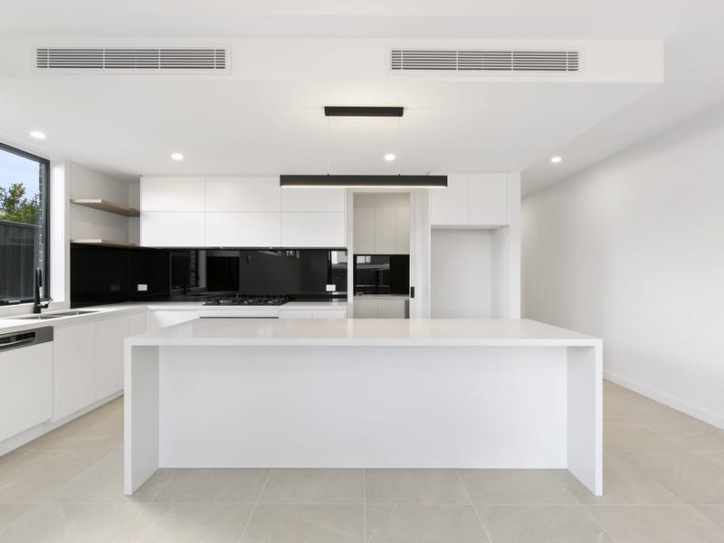 2 Raglan Street, Avondale Heights, VIC 3034, Avondale Heights - Thumbnail 3
