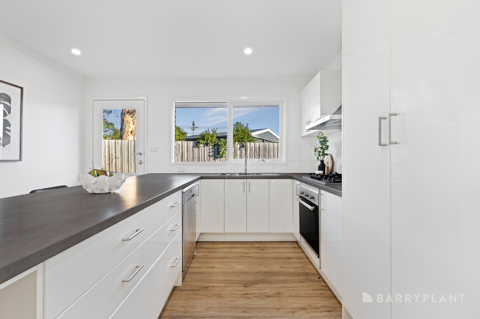 2 Ranger Court, Seaford, VIC 3198, Seaford - Thumbnail 4