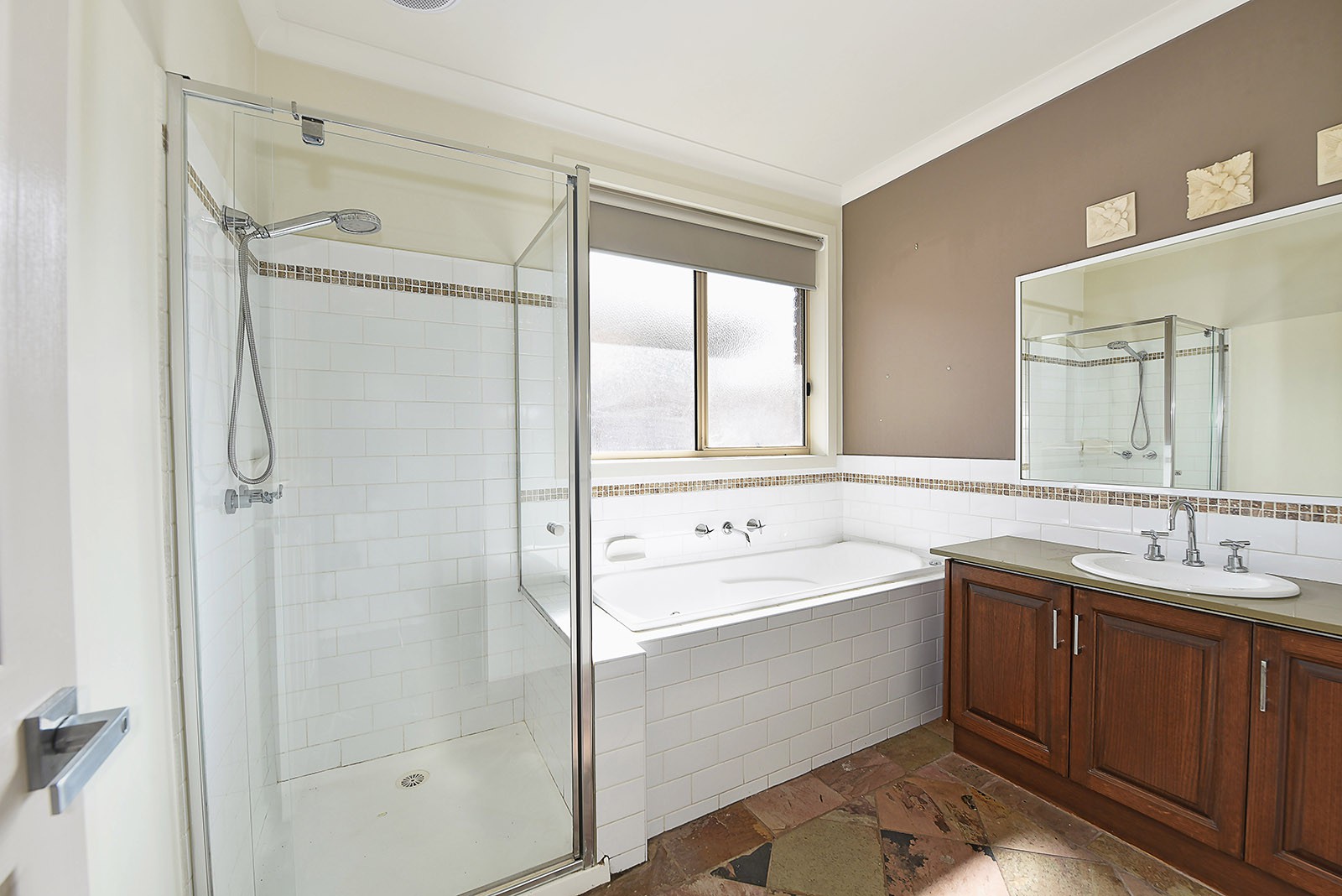 2  Rayfield Avenue, Craigieburn, VIC 3064, Craigieburn - Thumbnail 5