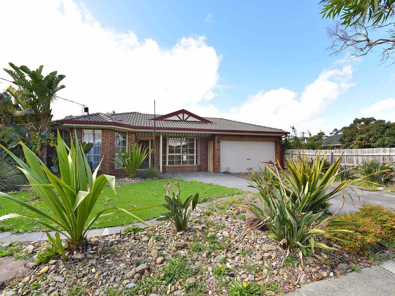 2 Rayfield Avenue, Craigieburn, VIC 3064 - Image - 02/05/2025