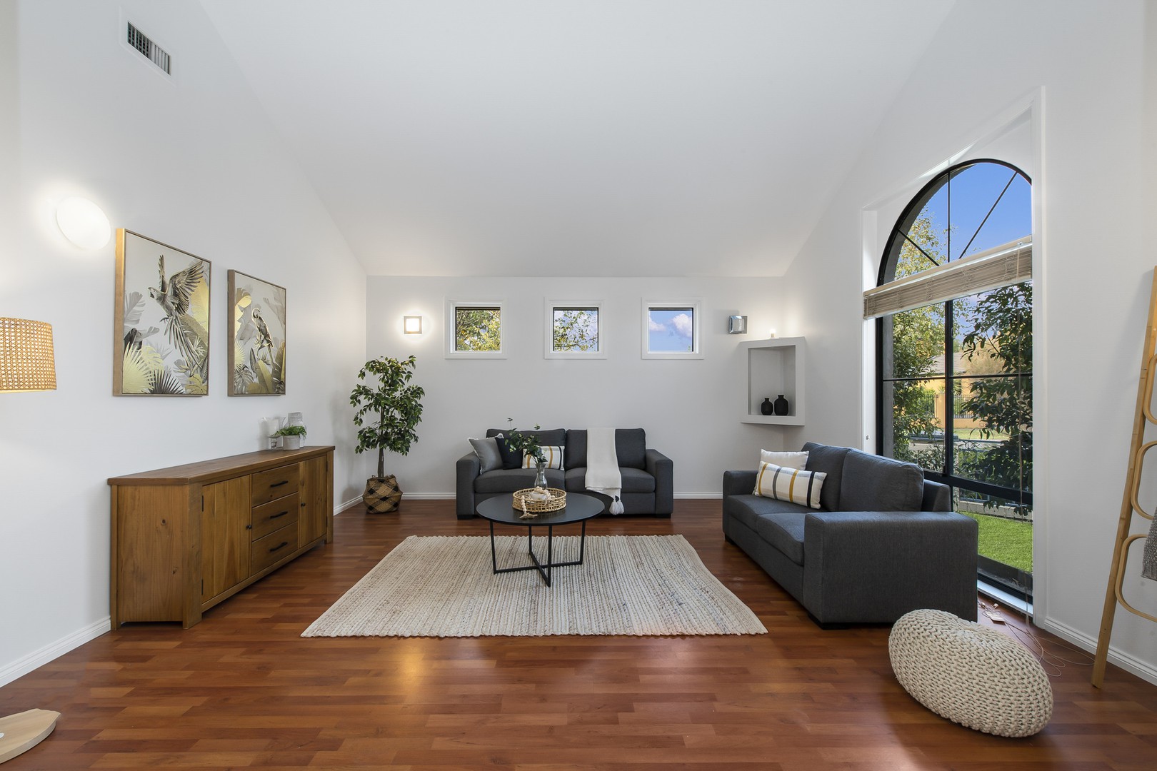 2 Reigate Street, Caroline Springs, VIC 3023, Caroline Springs - Thumbnail 3