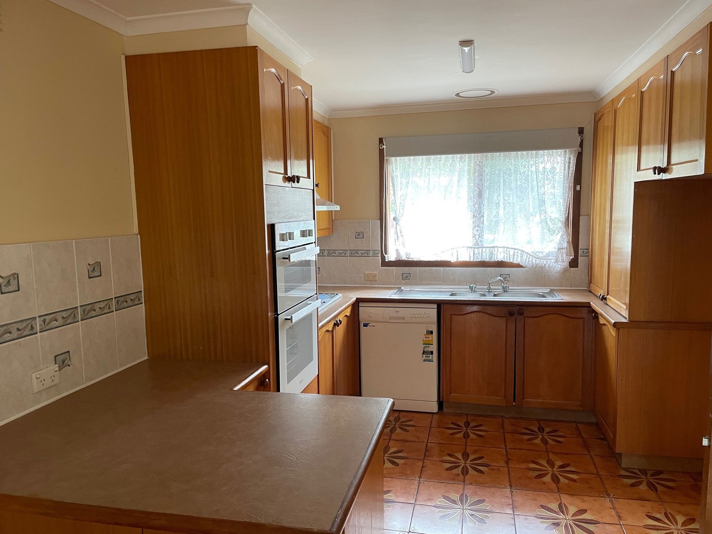2 Reita Avenue, Wantirna, VIC 3152, Wantirna - Thumbnail 4