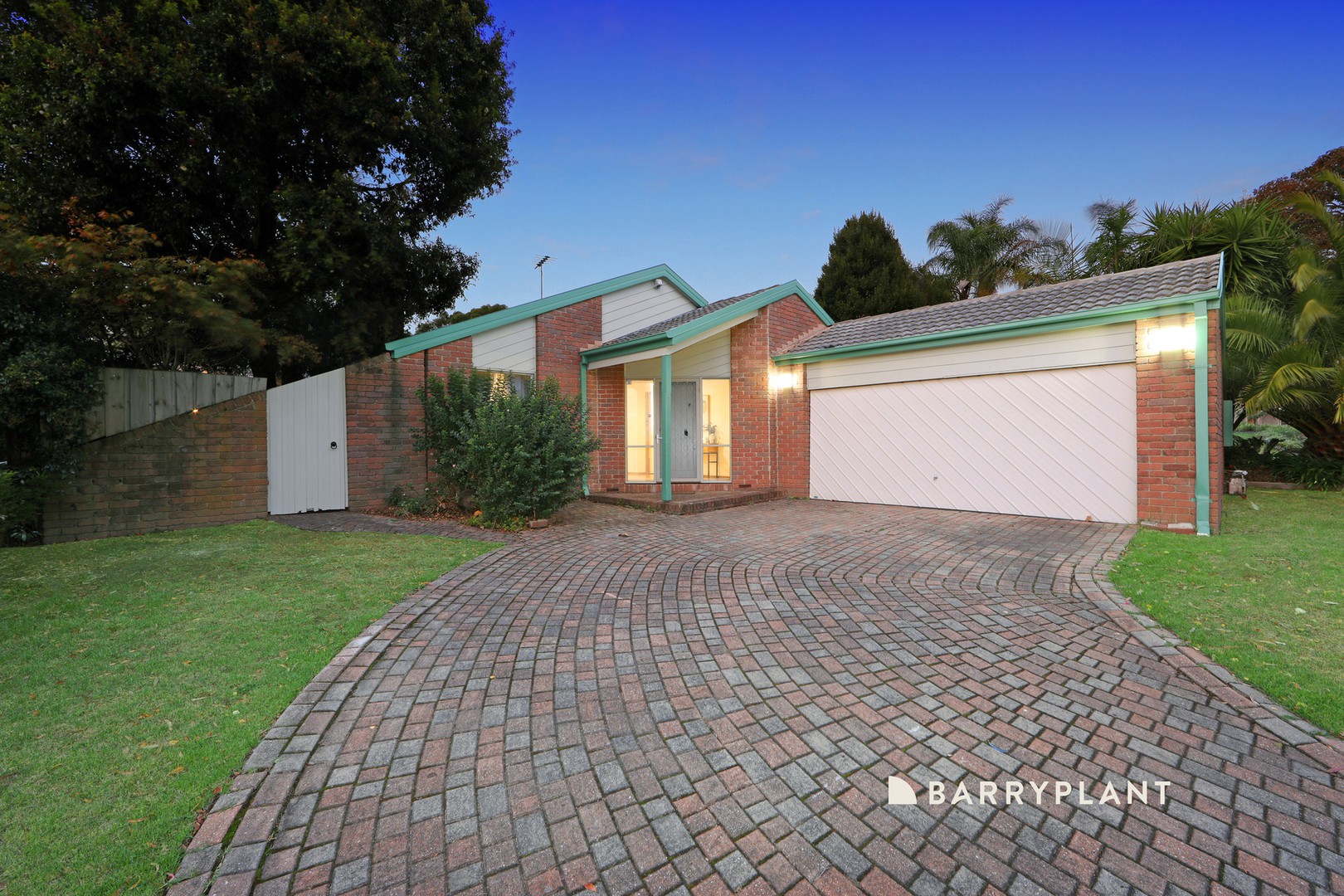 2 Rigby Mews, Rowville, VIC 3178, Rowville - Thumbnail 2